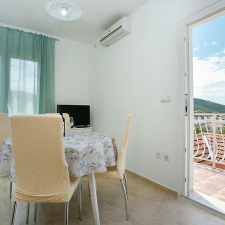 Apartman Paula 1 Apartment Vinišće Exterior foto