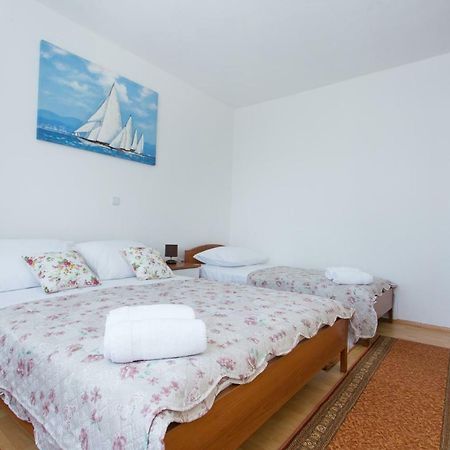 Apartman Paula 1 Apartment Vinišće Exterior foto