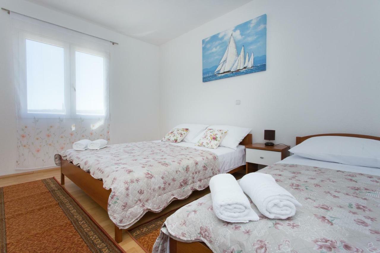 Apartman Paula 1 Apartment Vinišće Exterior foto